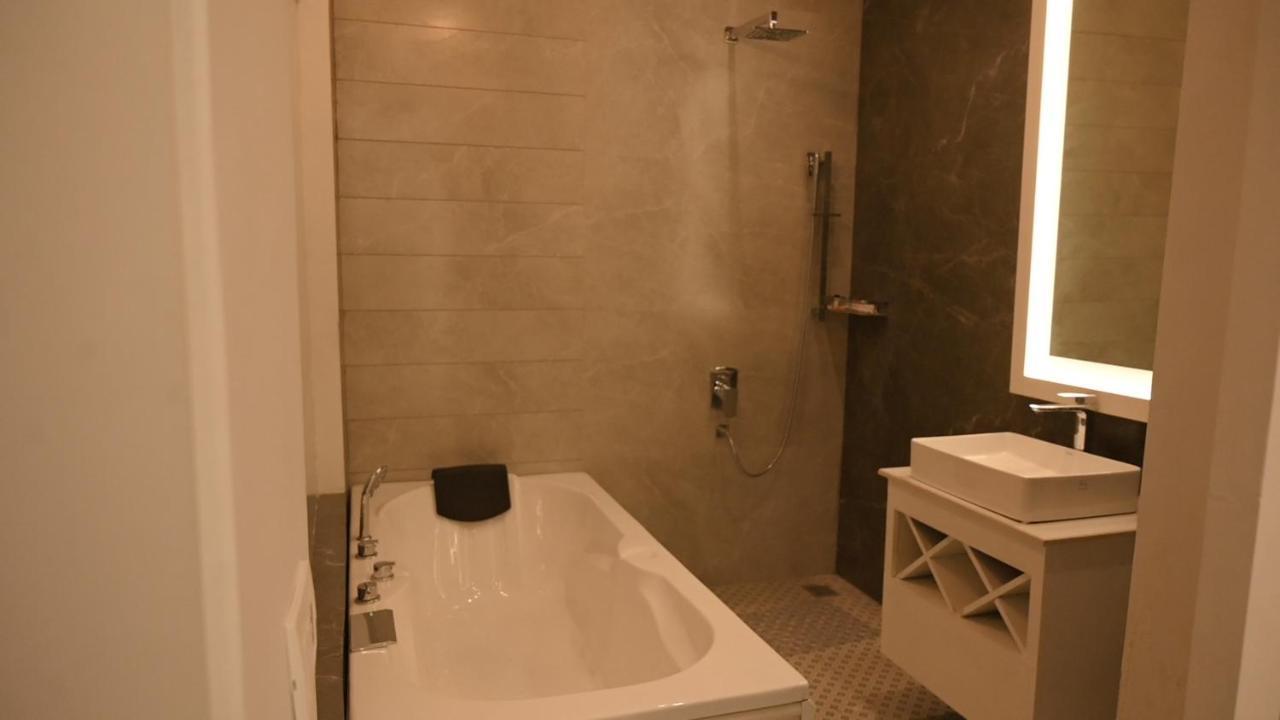 Kamal Resorts - The Luxury Of Being Yourself ルディヤーナー エクステリア 写真